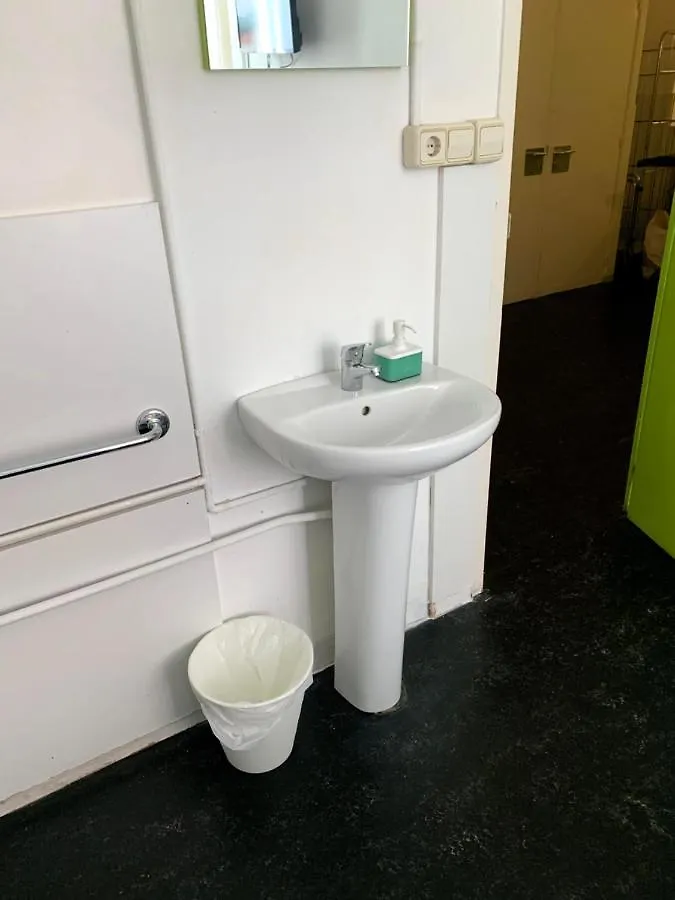 Central And Basic Universitat For Young Hostel Barcelona